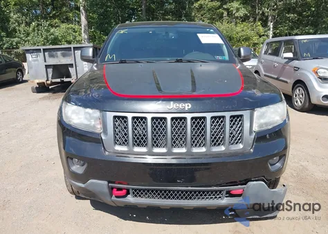 2013 Jeep Grand Cherokee Laredo Trailhawk z USA, uszkodzony, nr VIN 1C4RJFATXDC589868